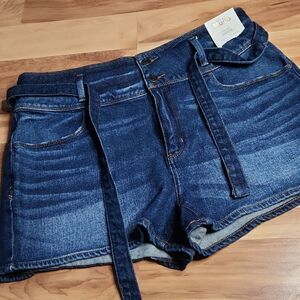 💥Brand New!💥 Mudd Women's/Juniors' Denim Shorts - SIZE 17